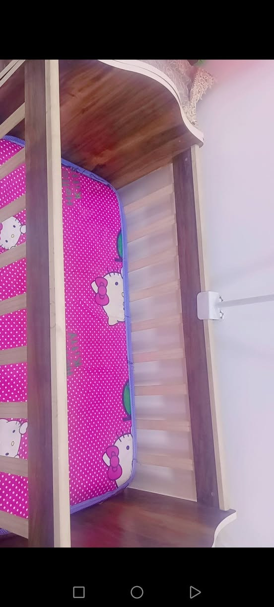 سرير مع ملحق
للبيع


**إذا كنت صاحب هذا الإعلان وتريد حذفه لأي سبب، رجاءا أرسل رسالة إلى الدعم الفني**