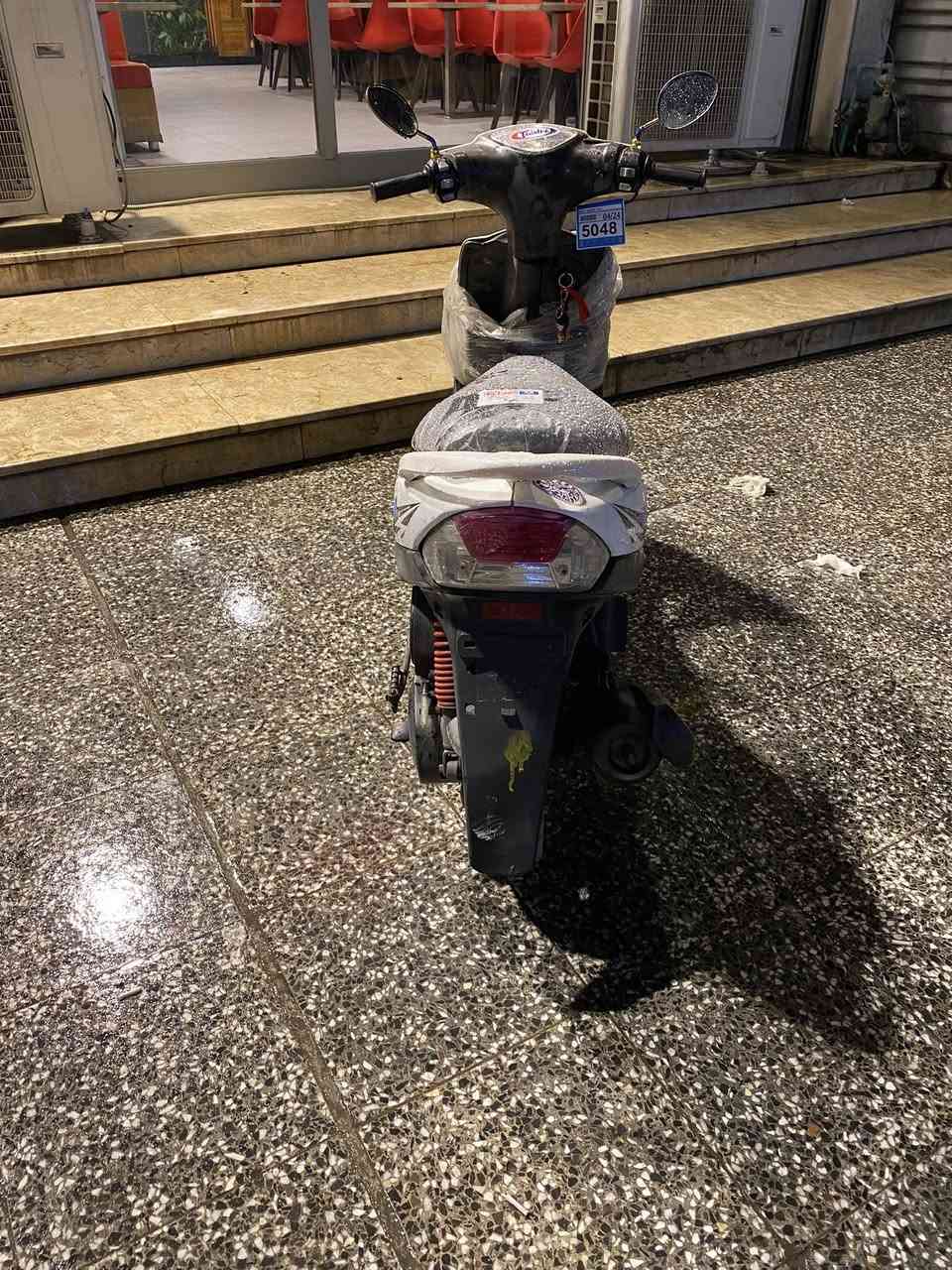 سلام عليكم عندي ماكس للبيع مال رمبه صارلها اشهر بلاديه ومثل ما موضحه بلصور بيها منيفس سعرها 850وبيها مجال حك الجيه امانه الله احتاجيت فلوس وراح ابيعها هذا رقمي *********** واتساب  مكاني بغداد جديده
