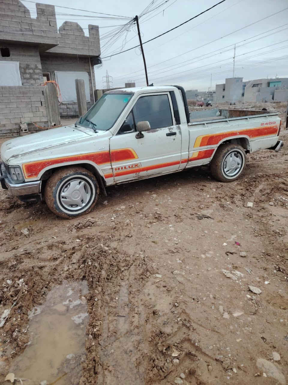 سلام عليكم بيكم 88 كروسيده محرك شرط شاصي شرط كير شرط مبيهه صبغ شرط العنوان موصل القاهره السعر النتصل علا ***********
