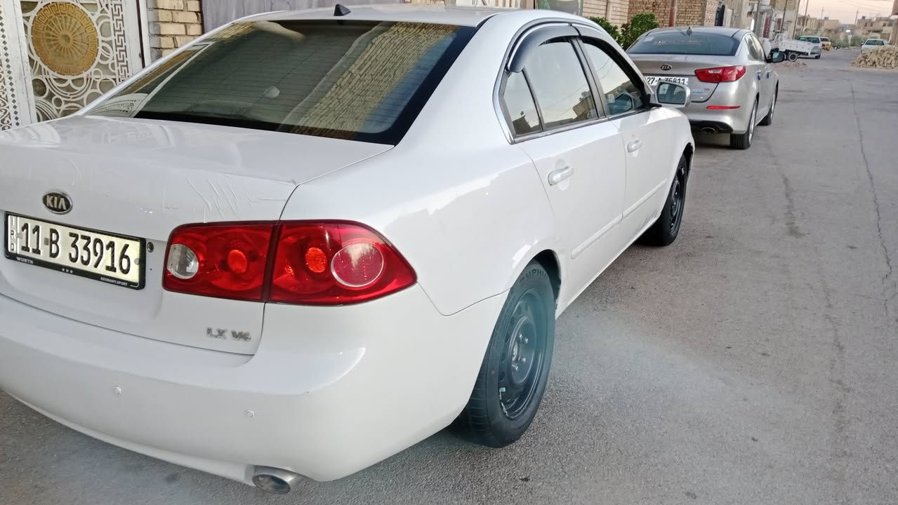 السلام عليكم .اوبتيما 2006 خليجي مكينه 2700 ..6اسلندر. سياره جاهزه مكينه كير حداديه تخم تاير تبريد تدفئه. كهربائيات كلها شغاله وجاهزه بيها ضربه بلمقدمه .تبديل جاملغات اماميه فقط بسمي سنويه لل28.العنوان ذي قار الشطره لتواصل وتساب او اتصال ***********
