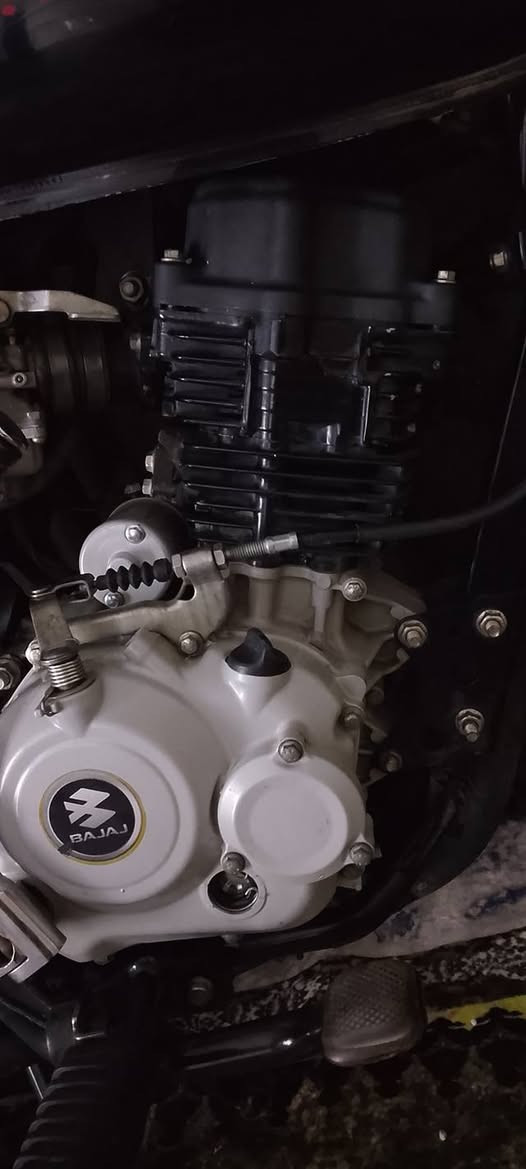 السلام عليكم للبيع بوكسر 22 نازله ب23 الدراجه نظيفه واحلى من الصور السعر مليونين و250العنوان بغداد الشعله للاتصال ***********
