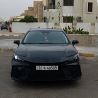 كامري LE • ٢٠٢٥ • اسود متغير