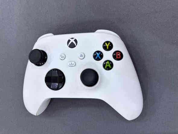 جهاز اكس بوكس مستعمل نضييف 
يدة اصلية وسلك انترنت وسلك HDM 
بدون باكيتد
السعر 330 وبي مجال
البصرة 
***********
