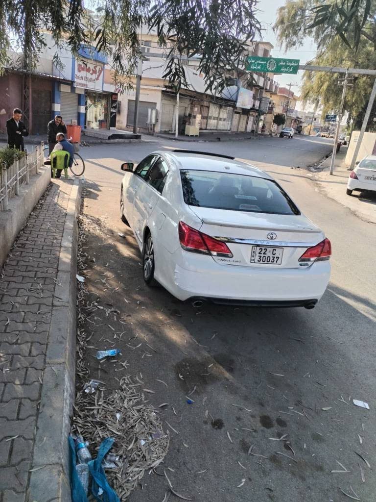 بسم الله بةناوي خودا*********** ئةفلؤون 2012 سئ پارچةي  پيشةوةي بيلادگؤراوة قيجئ كي ناوي كردةوة كير مةكينة تبريد بةشرت تحويل رةقةم تازةية  تاية لوووك لووكة  بةناوي خومانة دةفتر بانزيني هةية سةيارةكة لة داقووقة سعري👈 170👉وة مجال تكاية نامة مةنيرةن تلفون بكة تكاية *********** دكوك, كركوك
