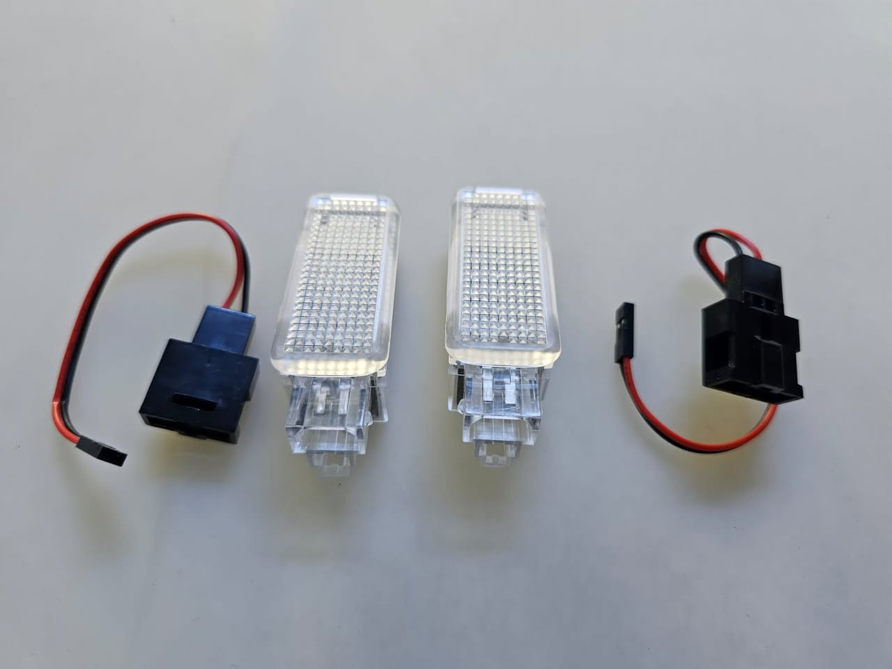 السلام عليكم 

طقم مصابيح اضاءة داخلية LED للسيارات 

السعر 10 الاف 

التفاصيل داخل الصور / للتواصل *********** واتس اب توصيل بغداد (5) آلاف محافظات (6) الاف للمزيد زوروا صفحتنا على الفيس بك 

https://www.facebook.com/profile.php?id=61560710157601
