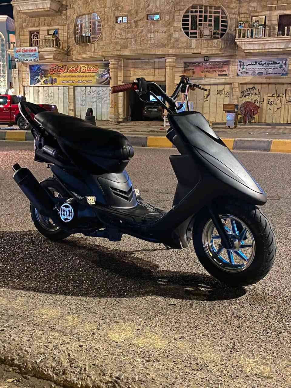 سلام عليكم
 ماكس عدله بوشه 55 اول فتحه 
سلف هندر تخم تايرات ويل جديد
 شلعه ومعدل شك الكاع بيها تزويد
 شوفت عينكم  صالنصه رعب وبيها كاتم 
كلجات واحد على واحد رياضي
 السعر المطلوب 400 وبيها مجال 
*********** مكاني تكريت
