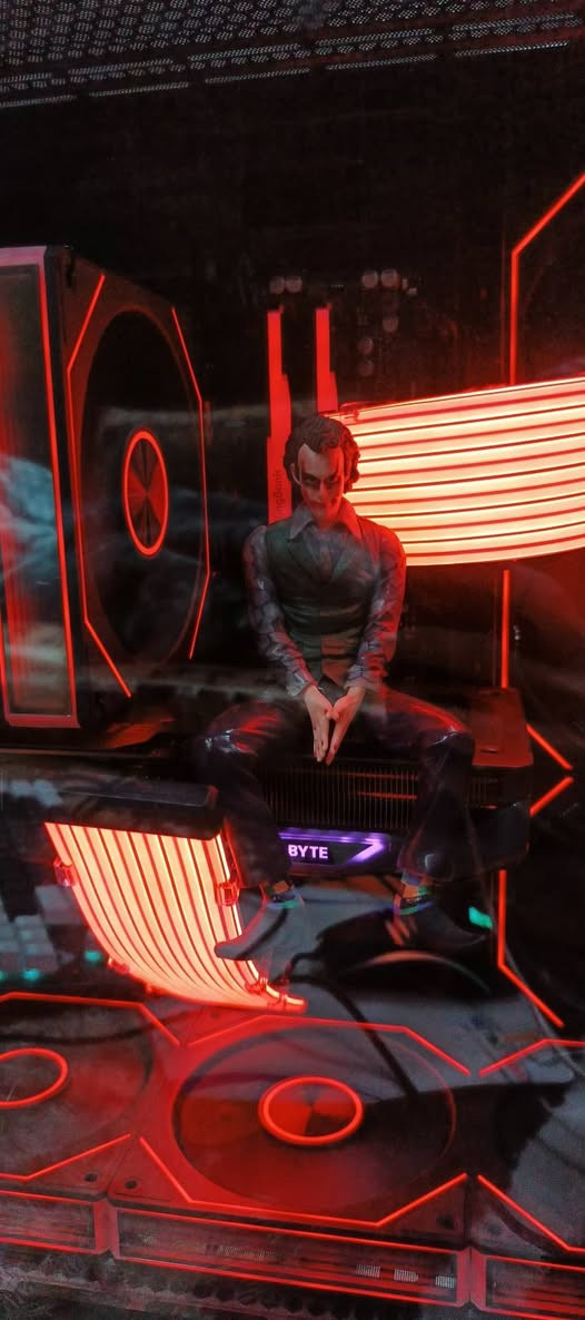 سلام عليكم pcللبيع كلش نضيفه محافظ عليها مستخدمه كلش قليل كراتين القطع كلهن موجودات حته كارتونه الكيس قيم بل يرضي الله بل عافيه عليك مكاني كركوك ماعندي توصيل لل أسف موصفات                     RYZEN 5 9600x new

MB: Gigabyte B650m Elite Ax new
+Wifi6e 
Ram: Kingbang RGB 6400mhz 16x2 new

Cpucooler: deepcool ag400 digital plus new

M.2: crucial p3 plus 1tb gen4 new

Pw: Mass gaming 650w bronze 80plus new

Case: Vector towr A-RGB 7 Fan new


**إذا كنت صاحب هذا الإعلان وتريد حذفه لأي سبب، رجاءا أرسل رسالة إلى الدعم الفني**