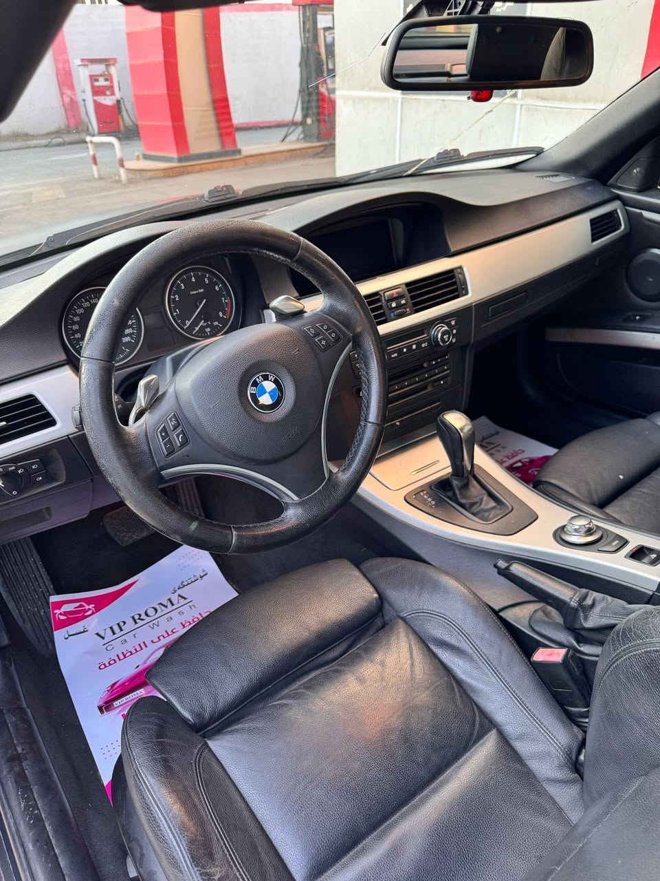 BMW E93 M3 ( N54 )
السلام عليكم 
البيع / مراوس (حسب القناعة) 

BMW E93 M3 ( 335I ) 2009
3.0L Twin turbo N54 - 6HP gearbox

  سياره شاصي اصل M3 
محول كير محرك 335 لوك اوربي مع كامل الصيانة قبل الشد صونده صونده.
كير محرك شرط. حدادية بصحة جيدة جدا. دواخل نظيفة. راديتر + فيت بم مع قاعدة كاملة جديدة اصلي BMW group. 
موصفات M package معروفه. بصمه. تحديد سرعه. تحكمات استيرن. حساسات بارك.  كشنات فول تحكم كهرباء مع الذاكرة الخزن وضعيات. دشبول شاشة ماوس. تبريد ثلج ب عز الصيف قطعتين. تغيير نمر شفتات و مواصفات اهواية غيرها... كل الكهربائيات شغال الضفيره كلها من الدعاميه ل الدعاميك ما بيها جطل على وضع الشركة. السياره على الدهن الاصلي و البنزين السوبر...على محسن هم تمشي طبيعي.
وارد اوربيي داخلة كلين ييها طخة بالعراق بالدعامية الوراه بدون دواخل. صبغ جديد للجمالية و عندي كل الصور قبل الصبغ و ايضا كل الصور قبل وبعد تغيير المحرك. 

4 ويالة BBS اصلي توسايز وية تايرات جدد مشدودات من كم يوم. دههن كير محرك جديد. فلتر دهن بوش اصلي. 
✅الدبلات بليشتاين . 
السيارة نشطة حيل ... حسب الآراء بالنت تكون اسرع 
من ال 330 الحديث 2023/2024 او بنفس التسارع.
رقم السياره اربيل.

اي استفسار ال واتس اب مفتوح
*********** 
📍 كركوك
130 💵
