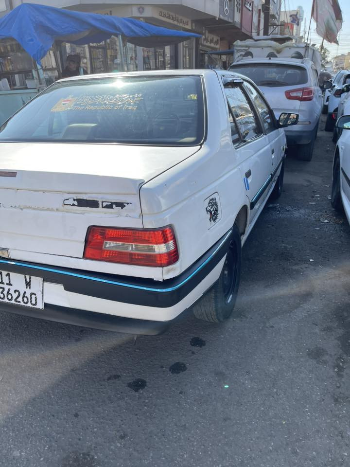 سلام عليكم بيجو GLX 2009 سعر 37 ***********
