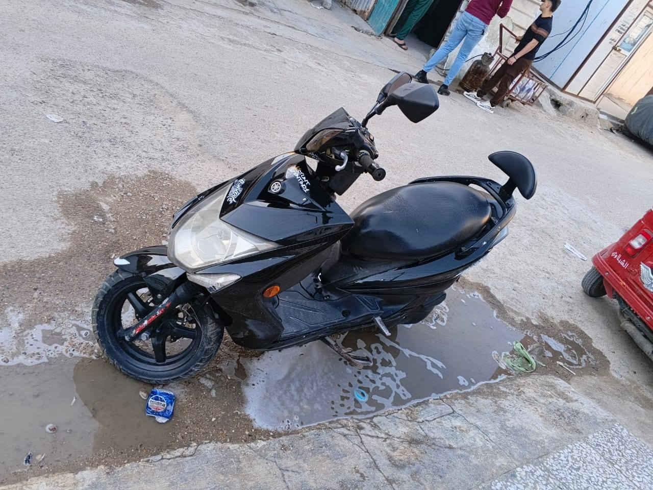 دراجه للبيع نظيفه ***********
