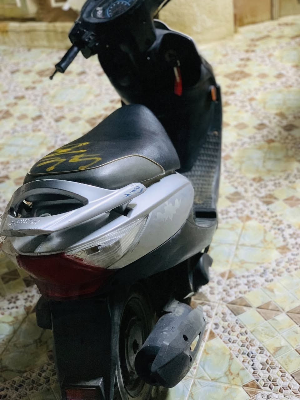 دراجه كامكو للبيع موديل 2015 دراجه نضيفه 
مكفوله ما ناقصه اي شي نكره سلف 
سعره 800وبيه مجال بسيط للشراي مكاني نصر 
رقمي ***********
