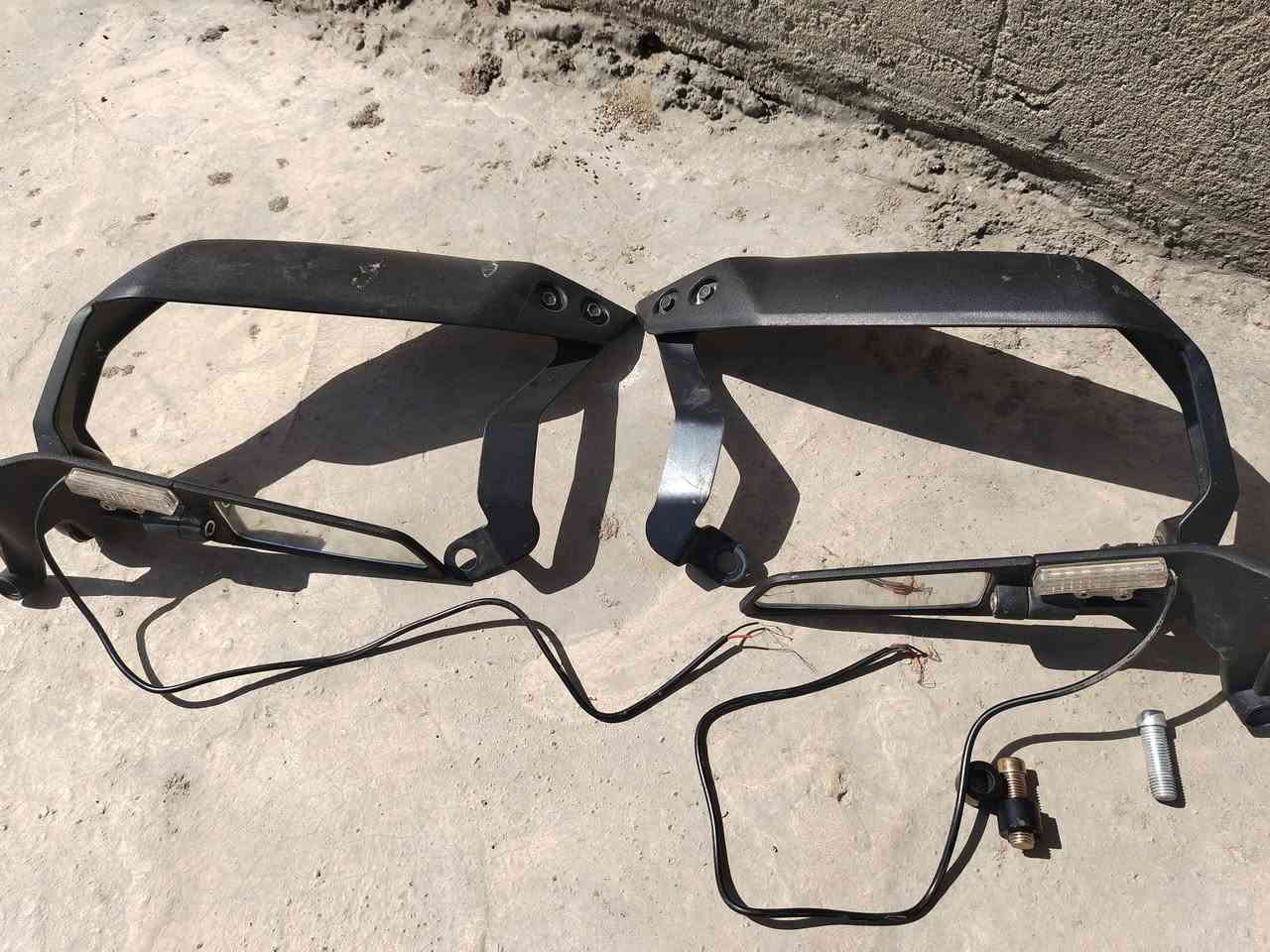 سلام عليكم هوائيات دراجه ZR للبيع  ومري الد ***********
