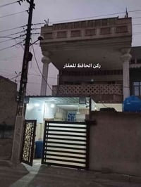 للبيع دار كلاسيك نظيف جدا مساحة ١٠٠ م واجهة ٥ م نزال ٢٠ م طابقين ٣ غرف...