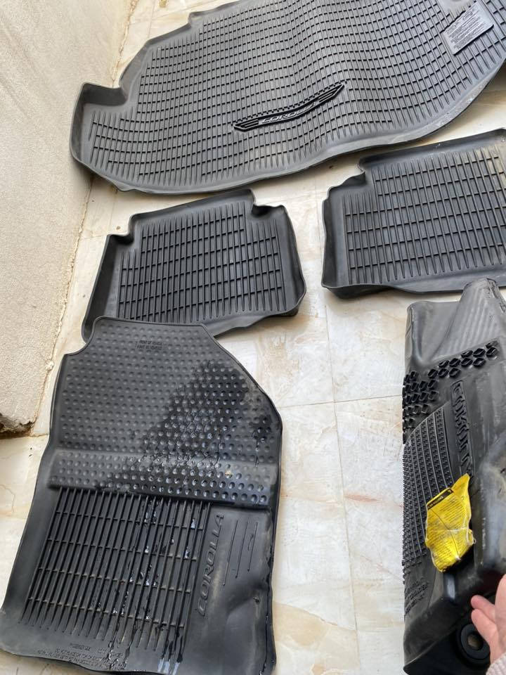 سلام عليكم كاعيات وفرشة مال صندوك ربل بلاديات مامستخدمات ابد شركة مال كورلا 20 و21 و22    ***********   السعر كلهن ب100
