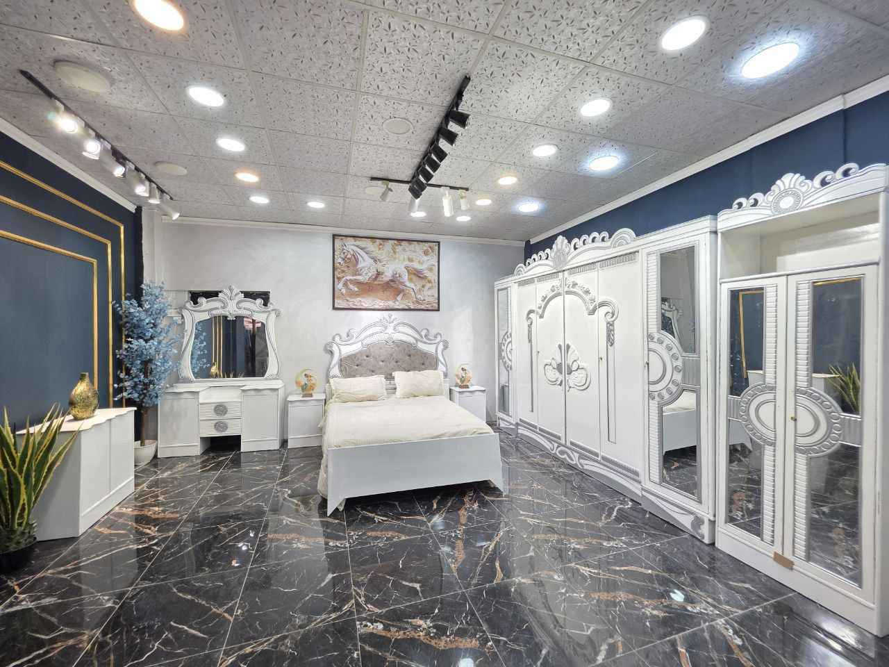 ⚜️تفاصيل الغرفة ....⚜️ 950 الف

صاج خارج ٤ملم ام دي اف 🪭
وداخل صاج ٣ملم 
صبغ مرمري درجة اولى 

عدد القطع  ٧ قطع 😍
1 //جرباية  قياس  ١٦٠ × ٢٠٠ 
2/ميز جانبي ايسر قياس ٥٠
3// وميز  جانبي  قياس ٥٠
4/ زاوية ارتفاع مترين عرض ٨٠
5// وميز بلازمه  
6//وميز مراية ارتفاع مترين عرض ١٢٠
7// وكنتور ٦ باب  ارتفاع مترين و١٥ طول ٣ متر و١٥

القطعه الثامنة حسب الطلب 

(توصيل مجاني مركز بغداد )
التوصيل يشمل الشد مجاني 🔥
(اطراف 
باقي المحافضات حسب البعد بغداد, العراق


**إذا كنت صاحب هذا الإعلان وتريد حذفه لأي سبب، رجاءا أرسل رسالة إلى الدعم الفني**