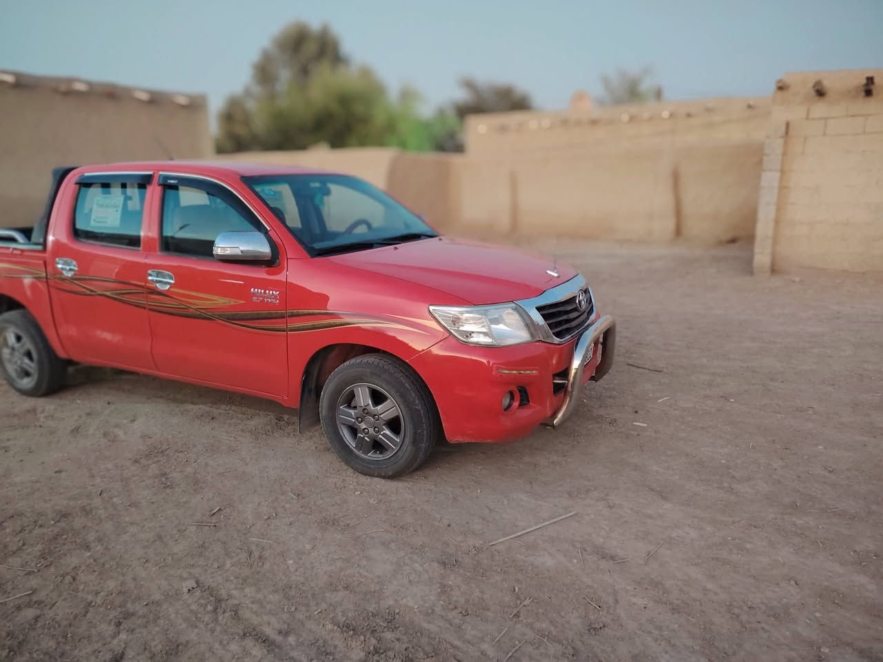 للبيع فلاونزه موديل 15 كفاله رقم واسط انكليزي بسمي كير عادي كويتيه شاصي 19 جاهزه استخدام بيت السعر اتصل على الرقم مو يمي ***********
