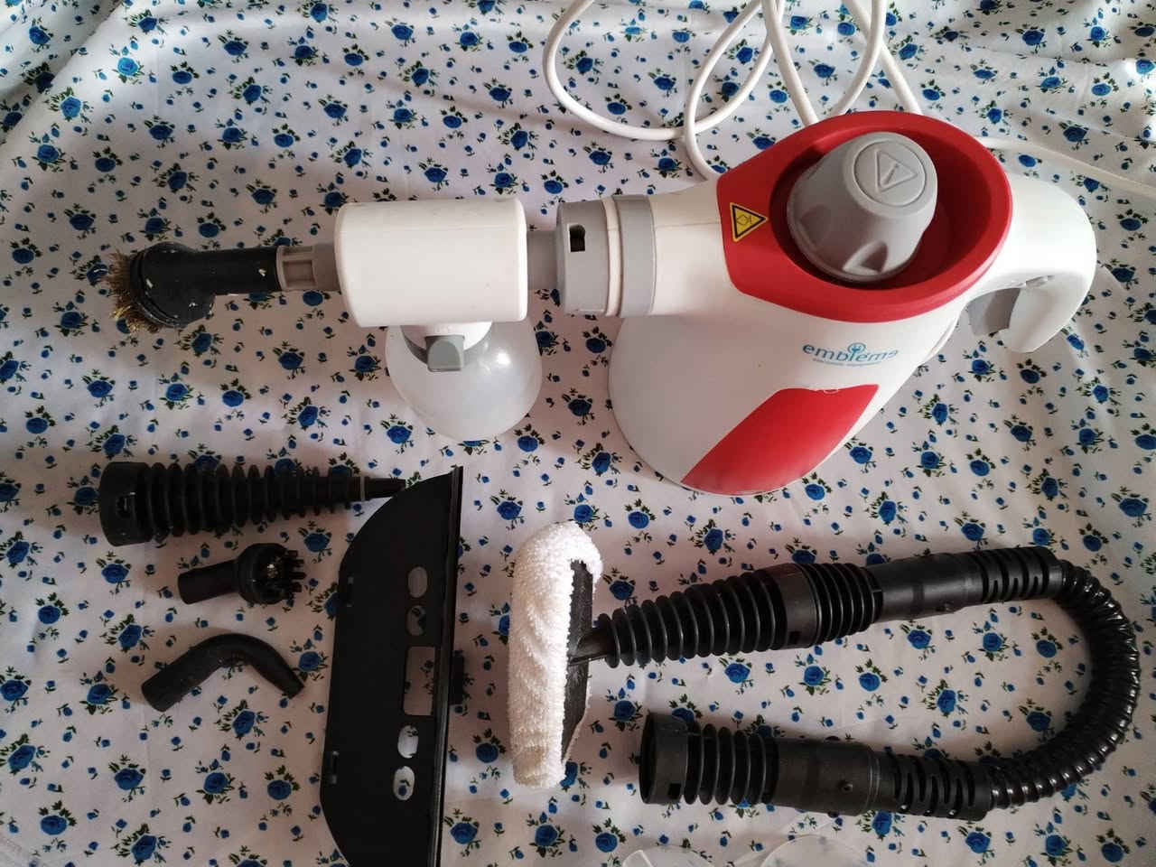 جهاز بخاري👉 لتنظيف الدهون العنديه 🌺النوعيه الأصليه
اشتريته ب55 👉مع التوصيل
استعملته مرتين فقط 
وهسه أريد أبيعه لظرف 
الحلو بيه الزاهي والماي  اذا تخليه بوحده مو داخل الجهاز نفسه حتى ما يخرب 
طبعاا اني قبل جبت ذاك ال يتخله بداخله الزاهي مو شي وشمرته من زمان وهذا نوعيه جديده بس مثل ما گلت أبيعه لظرف السعر حاليا 40 قفل


**إذا كنت صاحب هذا الإعلان وتريد حذفه لأي سبب، رجاءا أرسل رسالة إلى الدعم الفني**