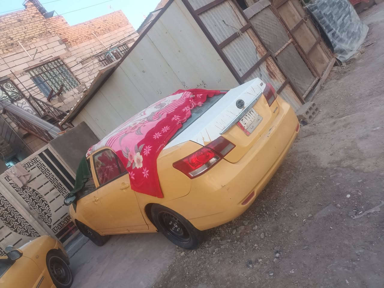***********
