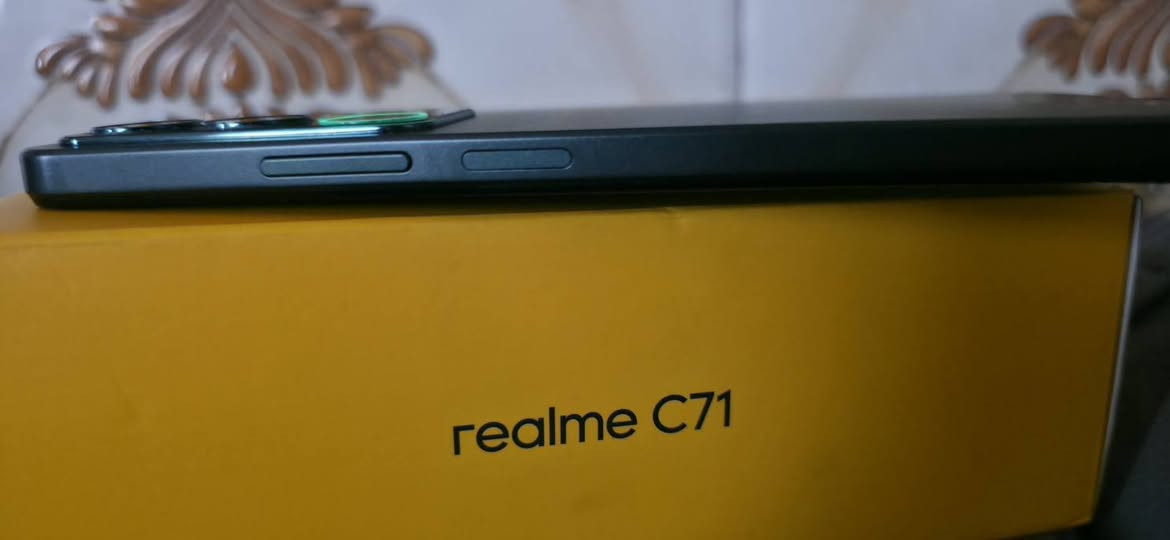 ريلمي C71 ذاڪره 256 الرام 8+16 جهاز اخو الجديد السعر210 الف للتواصل فقط اتصال او وات ساب ***********

