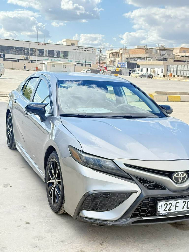 سلام عليكم سيارة كاميري 2021مواصفات se  بصمةية بةس سلايت نية بي صبوغ كير مكينة تبريد بةشرت 4تاية تازةية  دةفتر بانزيني هةية بةناوي خووما سونرةكةيم داناوة 185مجال سيارةكة لة داقووقة *********** دكوك, كركوك
