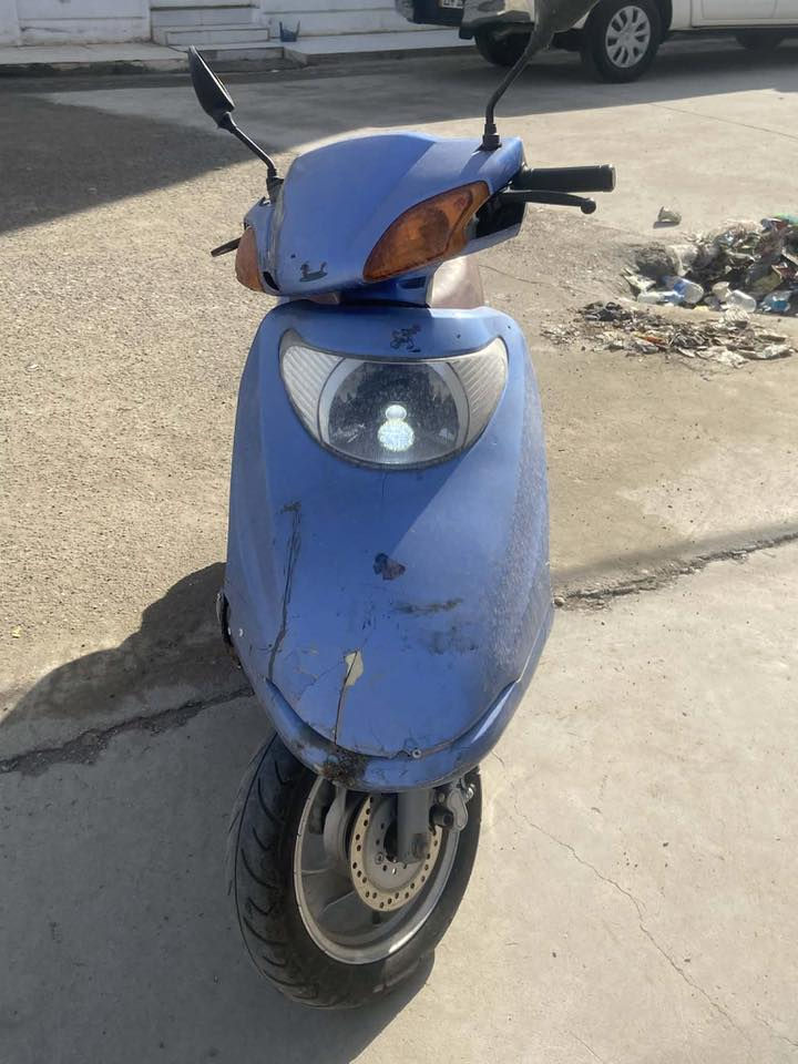 السلام عليكم اخوان دراجه سبيسي ١٢٠ دراجه كلشي شغال بي بس هندر مكسور يضرب بوش و مرات يشتغل دراجه لايت بك لايت اشاير هورن سلف يرادله بطاريه كيجات شغاله بدون عيب ملاحظة الهندر مكسور يعني ما يضرب هندر و مرات يضرب سعر خاص *********** واتساب
