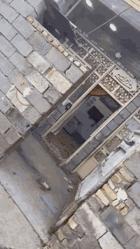 بيت المساحه ٧٥ متر واجق حال ٨٠ متر راء بلوك غرفة نوم واستقبال نقصه فقط ارضيه فيةالبحث والتطوير مخدومه مجاري السعر ٤٥ وبي مجال
***********
***********
مكتب النبأ العظيم للعقار حي العسكري شارع ٤٠
