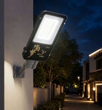إنارة شمسية • LED قوية • ريموت تحكم