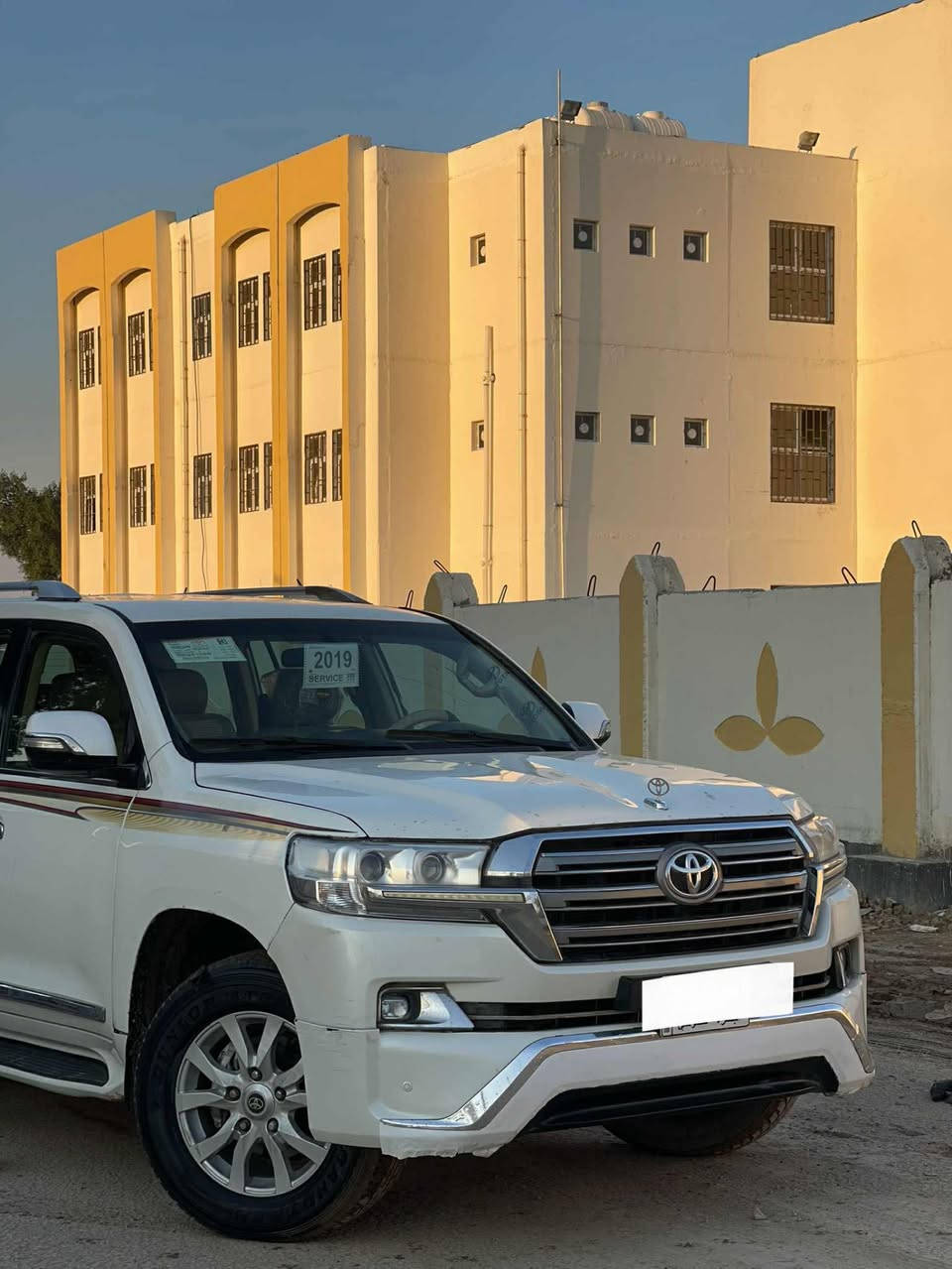 سلام عليكم لاندكروز :مديل 2008 محدثه 2019
سيار مصبوغ عام ولباقي كفال 
سعر 245وبيه مجال 
مراوس حسب لقناعه 
رقم ***********
*********** 
؟
