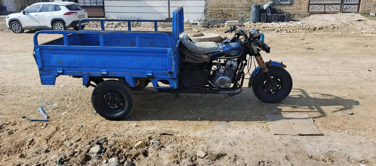 سلام عليكم ستوته للبيع موديل 2015 محرك جديد تخم تاير جديد كهربايات كلهه  شغاله رقم وسنويه واسط تحويل شاصي مكفول ستوته مال جناي مكفولة الشراي يتصل***********. المكان كوت
