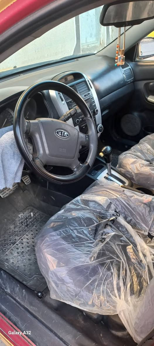 السلام عليكم كيا سبكترا رقمها بغداد صدامي 2006 سياره كامله مكمله كل شيء ما بيها رقمهاي للبيع ***********
