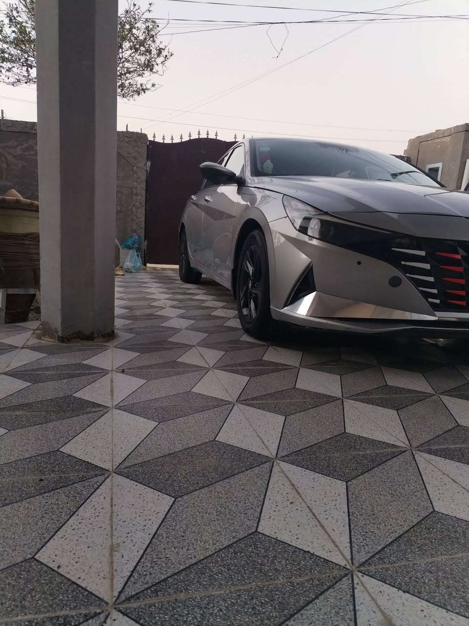 سلام عليكم النترا موديل ٢٠٢١ وارد امريكي حادث جاملغ وبنيد بدون دوخل مقوقين بقلها 8 تسهر وبلعراق بي حادث جاملغ لخلفي وسياره خير من الله محرك كيره كمالي عامه 130 لسعر ***********
