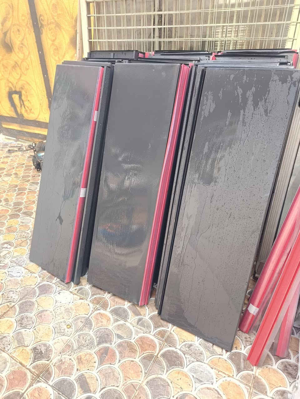 رفوف جداري وسطي جانبي حله ابي غرق ***********.  ***********
