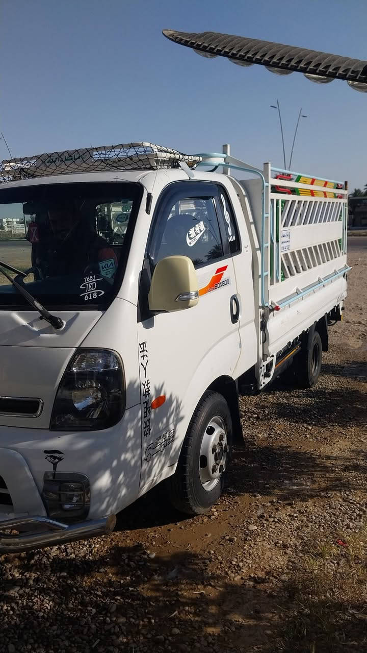 بسم الله الرحمن الرحيم
كيا فحل مسكر ٢٠١٧ سيارة جديد بمعنا الكلمه 

السيارة بأسمي رقم اربيل 

رقم صاحب السيارة ***********
