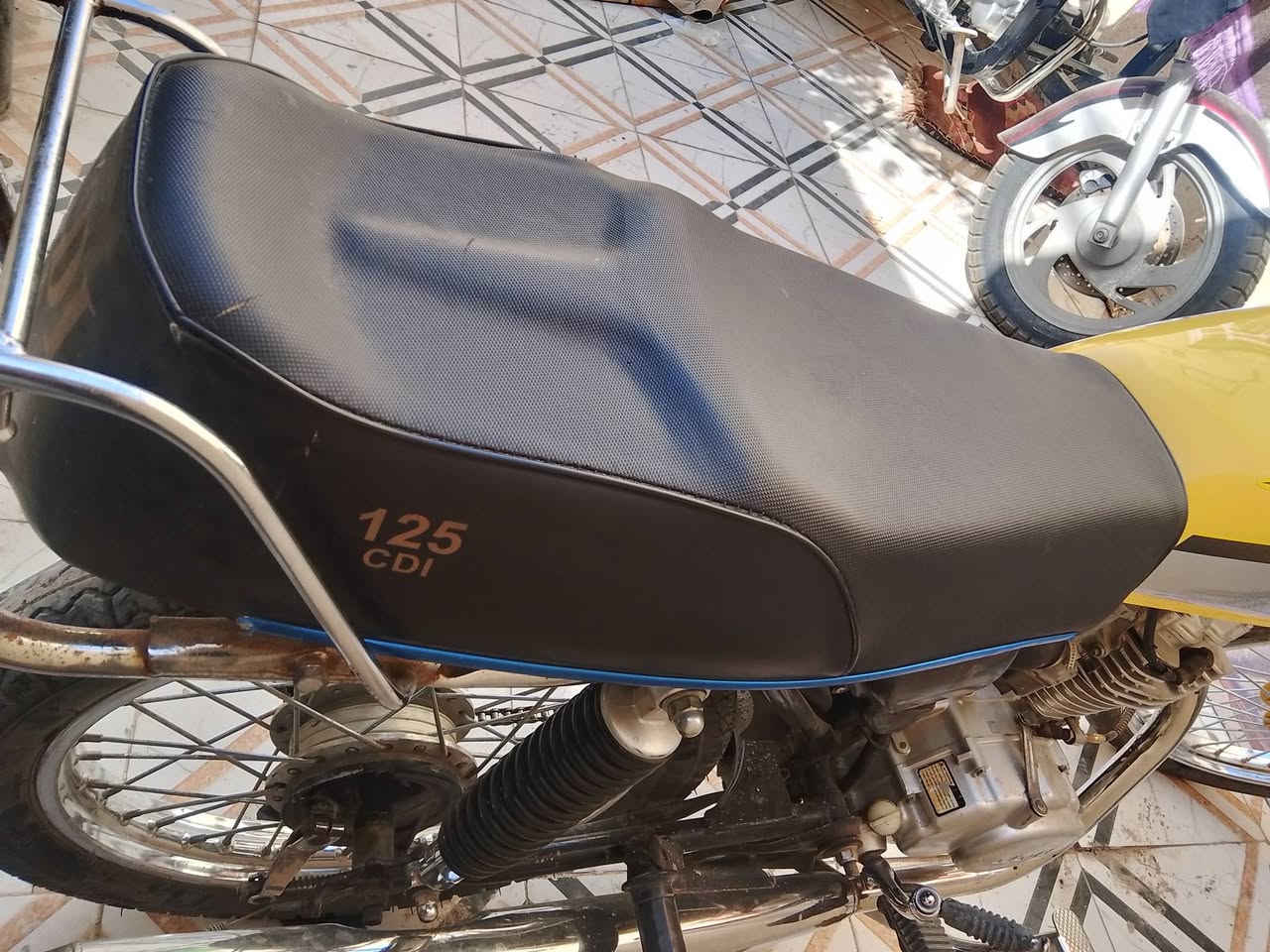 سلام عليكم شباب اغراض البيع كله اصلي مكاني نجف السعر خاص ***********
