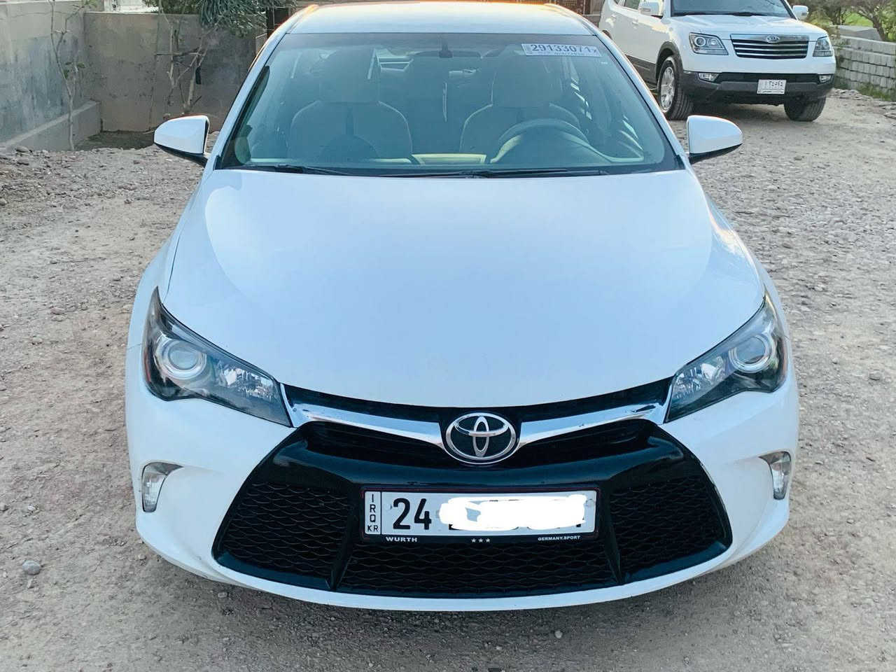 السلام عليكم/كامري موديل 17/أمريكي
رقم دهوك دولي شرط التحويل/
ضرر اربع قطع/ 
صدر تايرات جديده/
كير محرك شرط مامفتوح/
سنويه لل 29/
السعر 140$ بيها مجال قليل/ 
//***********/////***********
