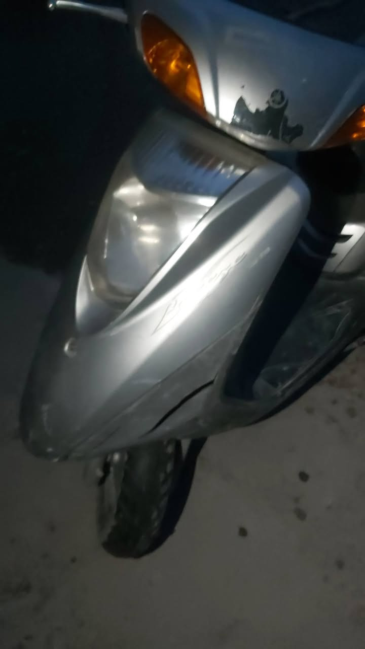 السلام عليكم دراجه رمبة استخدام قليل للبيع ***********
