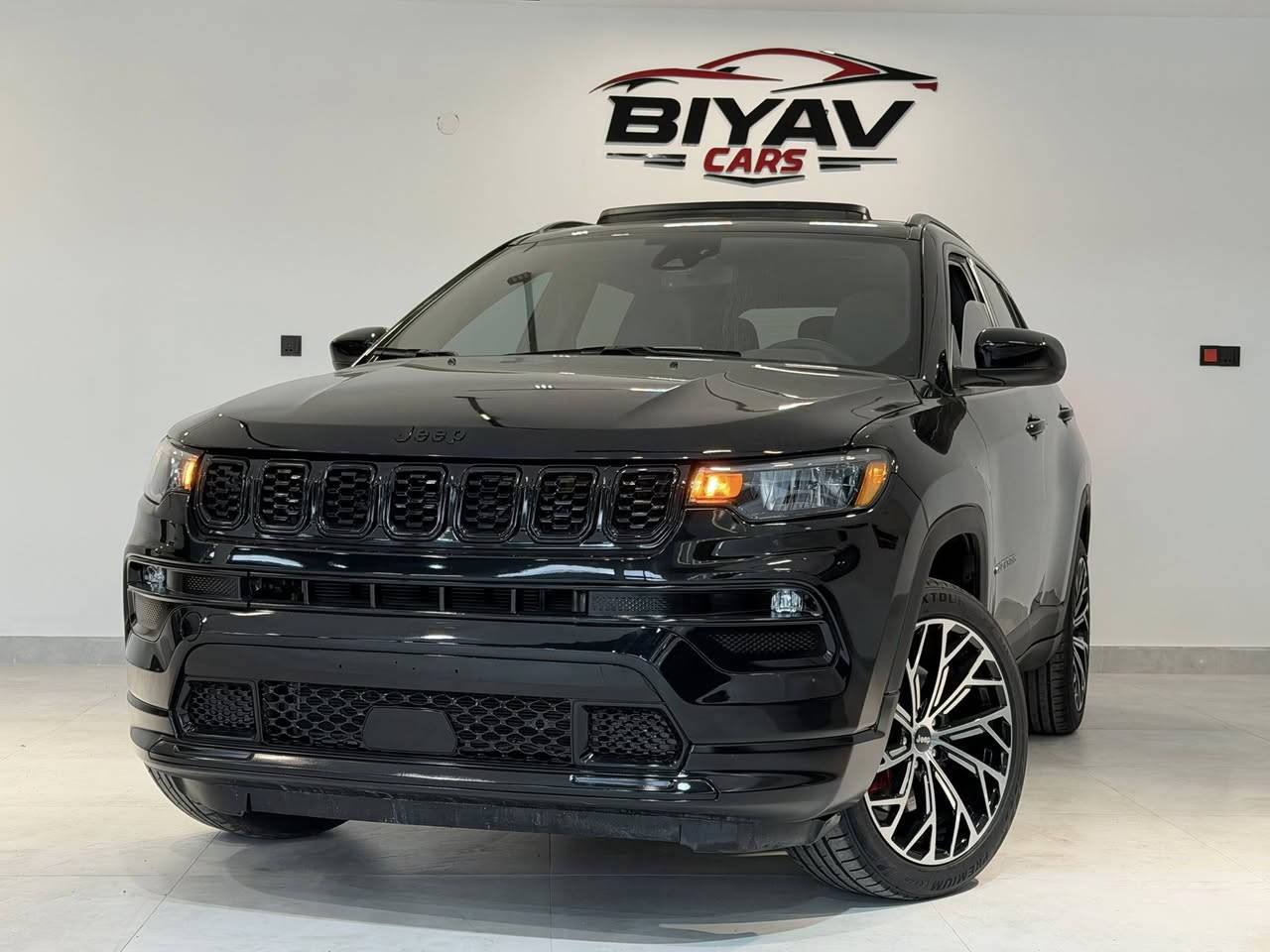 سعر_مناسب_جدا
جيب كومباس٢٠٢٥ ليمتد،  

ماشية: ٢٠ مايل 

وارد امريكي بيها قطعتين صبغ  جملوغ وربع بنيد

حادثها کلش خفیف وباقی کفالە بشرط .. 

🟪ســعــر167$ ورقة

مواصفات 

كير اوتوماتيك، سكان يحتوي على رادار، دبل إكـسل 4x4

محرك 4سلندر،

كاميرا خلفية - كاميرات 360 درجة - حساسات

تبريد وتسخين للكوشنات بصمة - شاشة - مراية برادارتحكم أوتوماتيكي بدرجة حرارة التبريد والتدفئة لايت زينون - سكان بيه هيتـرسيستم أيفون ،، رادار أمامي - رادار خلفي - رادار المرايارادار تحديد خطوط الشارع ،، لايت زينون - لايت LEDسكان بيه هيتـر - نظام أيفون ،، شغال - دبل 4x4 - رادار و بعد هوایە مواصفات .. 

العنوان دهوك

للاستفسار 

***********

***********
