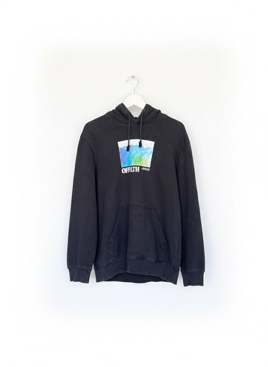 سويتر رجالي نضافةفول  المكان شروين قرية حمادة مكان المحل ماقبل اسواق ايوب  يوجد خدمة توصيل لكافة المناطق ويكون التوصيل داخل شروين مجاناً رقم الهاتف ***********
