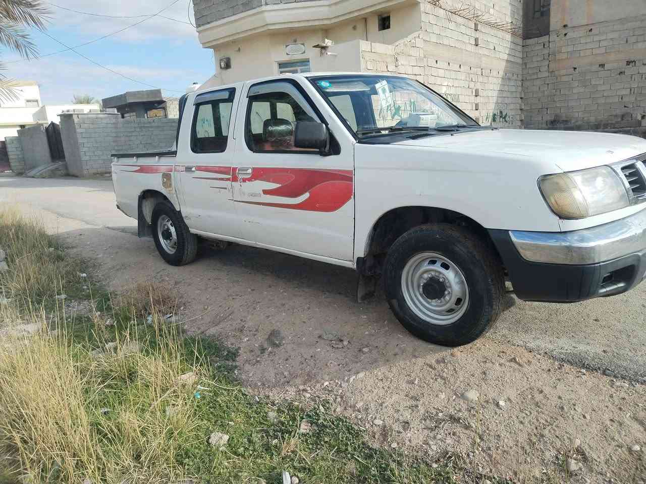 سلام عليكم نيسان للبيع موديل ٢٠٠٢ رقم بغداد انكليزي السياره مصبوغه عام.. محرك  كير بدون عيب العنوان ديالى  ***********
