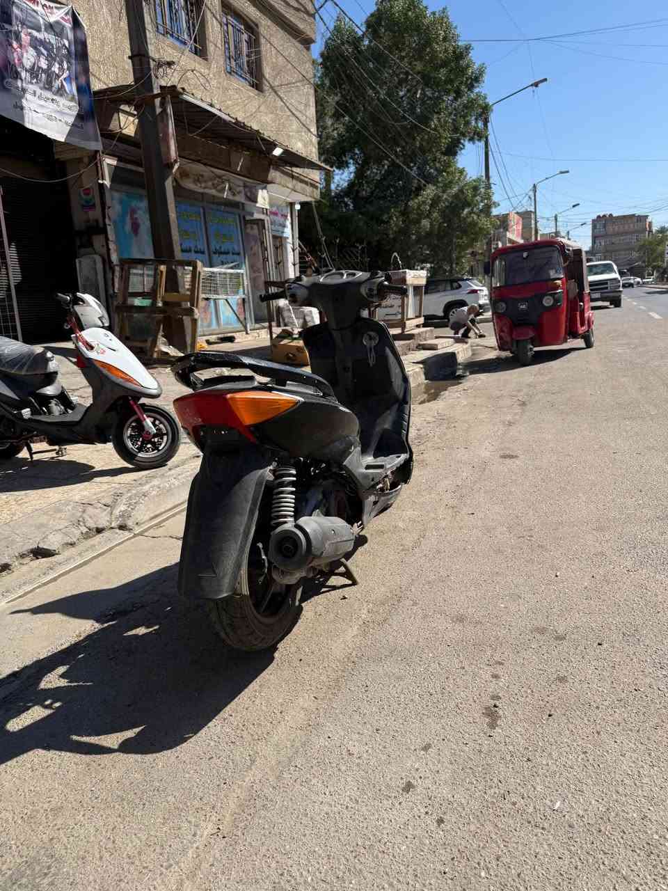 السلام عليكم سكنس نثيه للبيع ابيعلك كوم حديد طافي شبيها ما بيها انتَ تسوي بايعلك حديده كلها بلاديه الدراجه شوفه عينك مكاني بغداد الحريه سعر الدراجه 250 قفل *********** بغداد, العراق
