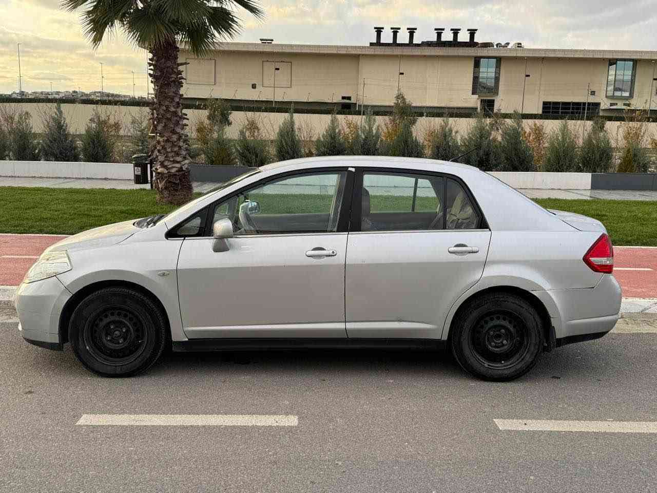 ‏Nissan Tiida 2009
نیسان تیدا  ٢٠٠٩
تایبەتمەندی خلیجی(ناو زەرد)
چوار جام کارەبایی
گێر ئۆتۆماتیک
گێر و مەکینەی سەلامەتە و نەکراوەتەوە
سەنەوی تا ٢٠٢٩یە
ماوەی ڕۆشتوو : ٢٧٦٠٠٠کم
چوار پارچەی بۆیاخە
نرخ : ٩٥ گەڵا و کەمێک معامەلە
ناونیشان : سلێمانی

بۆ پەیوەندی : *********** السليمانية, العراق
