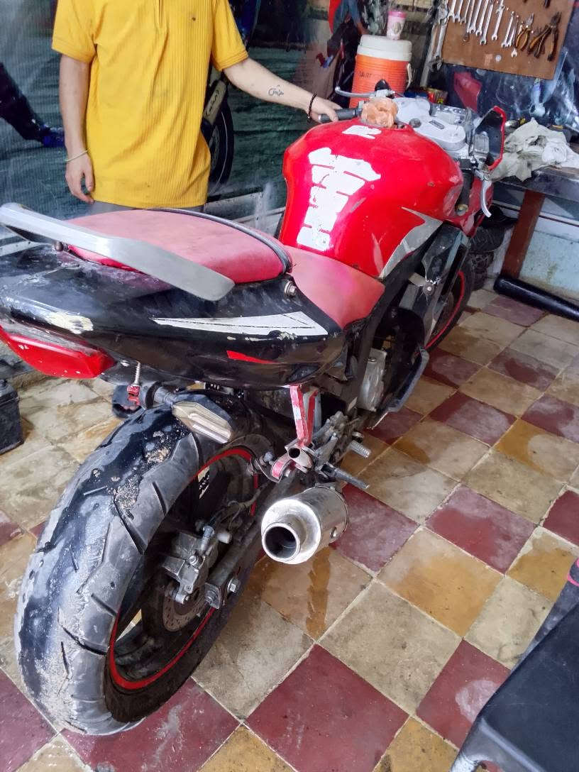 اقرا المنشور زين!!!
كوم حديد ابيع كوم حديد كوم حديد ابيع
هويسنك GTR250RR
محور مكينه ستوته 200
الدراجه شغاله وكامله من كل شي
عوزها شوي تعديلات
اوراقها كامله
بس ابيع كوم حديد
لا تسالني على اي شي
اسويلك مكاتبه فقط عن السرقه والعشاير
رايدها ب700 وبيها مجال حك الجيه
مكاني بصرة المطيحة
*********** البصرة, العراق
