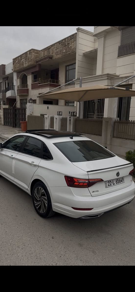 3VWC57BU4KM086675رقم شانسي jetta2019 بو فروشتن ***********

