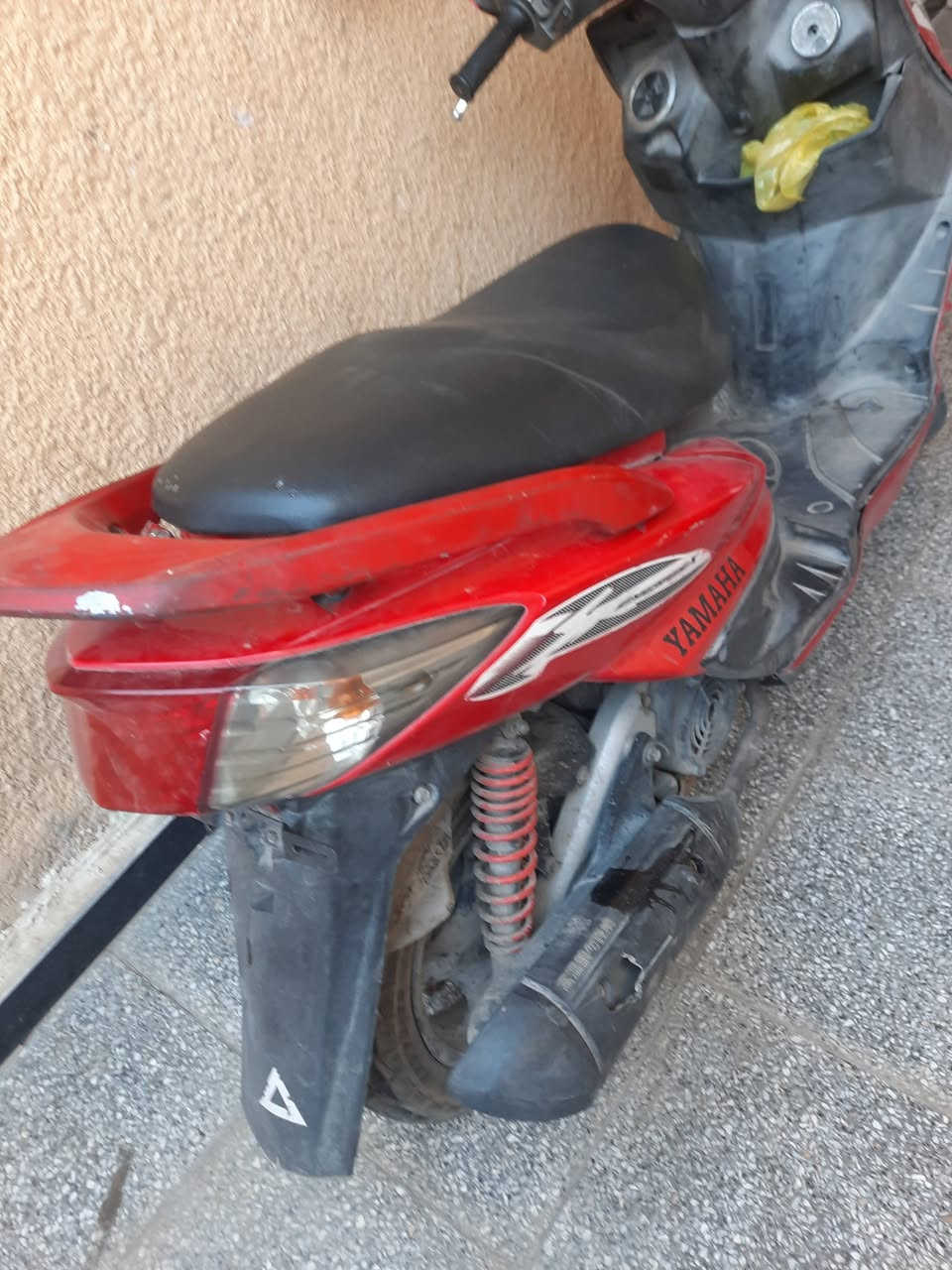 سكنس فحل كابريتر بلادي برغي مامفتوح 
كدام عينك تجي تفحص فول لفول 
سعر 800وبيها مجال شي قليل مكاني مدينه الصدر 
رقم *********** وتساب فقط
