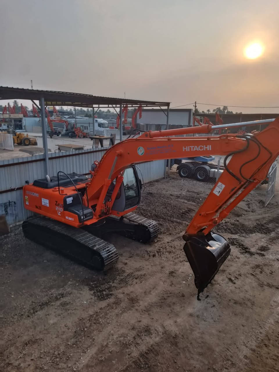 يا الله اللهم صل على محمد وال محمد السلام عليكم للبيع زت موديل 2005 اصل رقم وسنويه سليمانيه مكينه كفاله عامه ما بيه اي نقص بوجهك للشغل حداديه جديده محرك ومضخه جدد مكينه خير من الله بيع او مراوس حسب القناعه)(***********)
