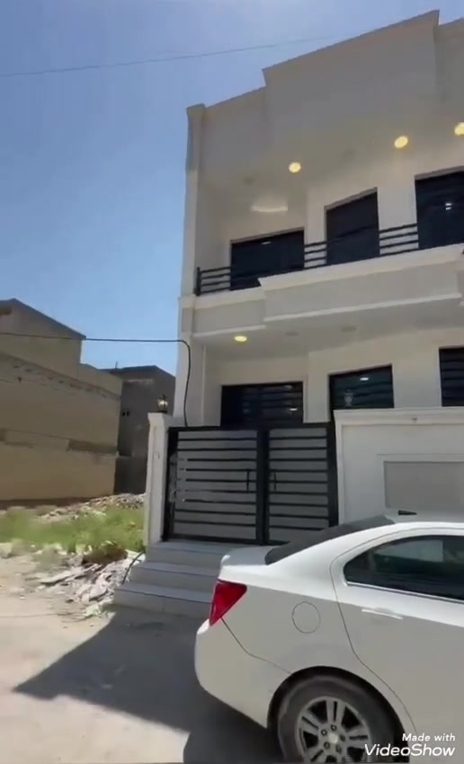 #الدينه دار البيع بغداد الدوره البوعيثه مجمع الرحمان 
المساحه 100متر 
غرف نوم 2 
صاله ستقبال مطبخ صحيات 2 لبيت جاهز لسكن والسعر جدن مناسب 93مليون نهايته  فرع 7

التواصل ***********وتساب
التواصل ***********وتساب
