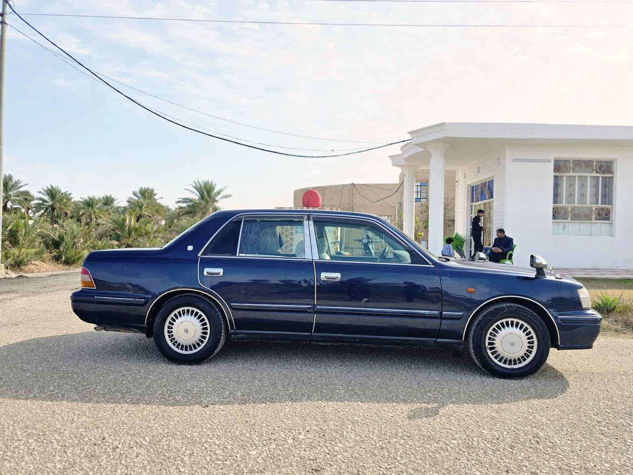 السلام عليكم 
راس الثور تكم. حبري رقم بغداد بسمي 
فول مواصفات 5 دكم  شاصي 55 مكينه في فيتي 3000 فيشه وبطل اسود مكينه وكير مكفولات حداديه توني مسويه تخم تاير جديد  تبريد شغال بس التدفئه لاغيه السياره مكفوله من كص ونقل وضربه قويه  بس ضربه بجاملغ الخلفي بسيطه والباقي كفاله حته من الصبغ بس جاملغ خلفي السعر( 100) وبيه مجال العنوان (الديوانيه - غماس) رقم الموبايل ‏‪***********‬‏
