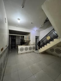 مشتمل • طابق أرضي • خاجيه مقابل المدارس