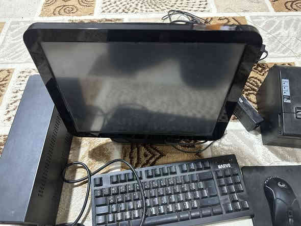 السلام عليكم 
كاشير للبيع 
شاشة + نظام سبيدو مطاعم + طابعات 1 + يو بي اس +ماوس + كافة ملحقاته 
السعر 675
للتواصل خاص او
***********
ملاحظة : طابعة المطبخ جانت شغالة هسة  تريد برمجة من جديد  اني انطيكياها بلاش وية الجهاز
المكان صلاح الدين قضاء بلد 
تريد توصيل موجود
