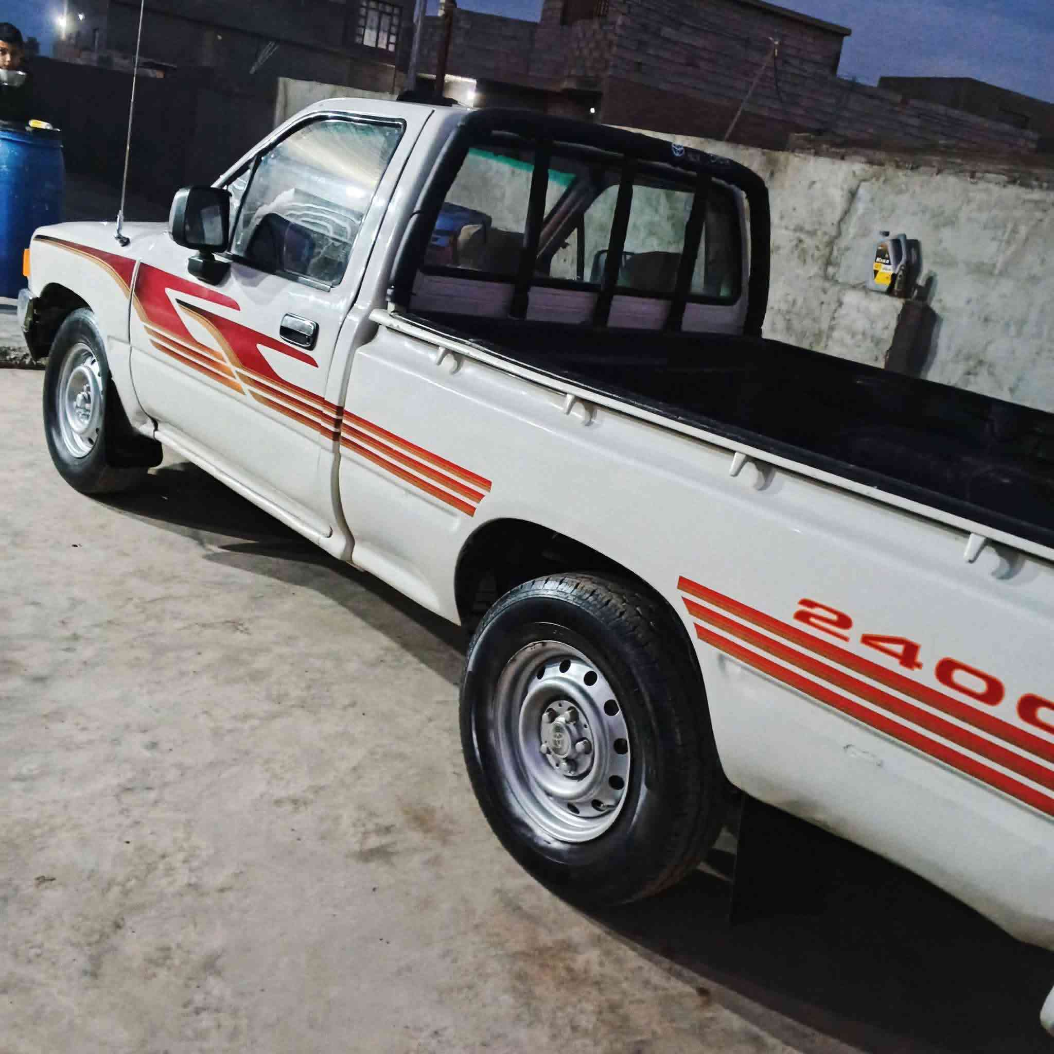 سلام عليكم بيكم للبيع موديل 97سياره حلوه رقم الماني تحويل مباشر المكان صلاح الدين الضلوعيه،رقم الهاتف ،‏‪***********‬‏،
